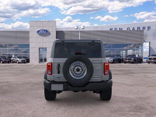 Avalanche Gray 2026 Ford Bronco Base