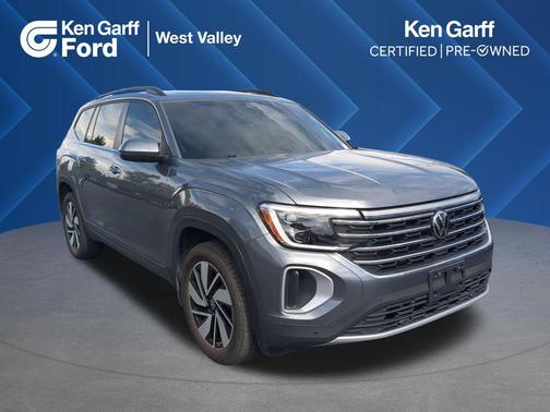 Platinum Gray Metallic 2025 Volkswagen Atlas 2.0T SE w/Technology 4MOTION