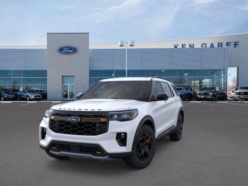 Star White Metallic Tri-Coat 2026 Ford Explorer Tremor