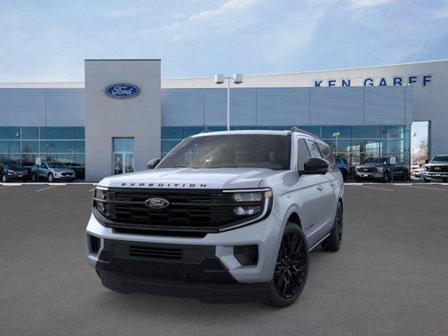 Glacier Gray Metallic Tri-Coat 2026 Ford Expedition Max Platinum