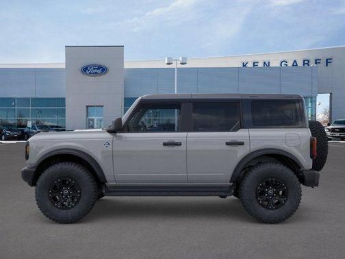 Avalanche Gray 2026 Ford Bronco Outer Banks