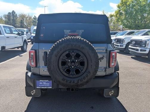 CARBONIZED GREY METALLIC 2023 Ford Bronco WILDTRAK