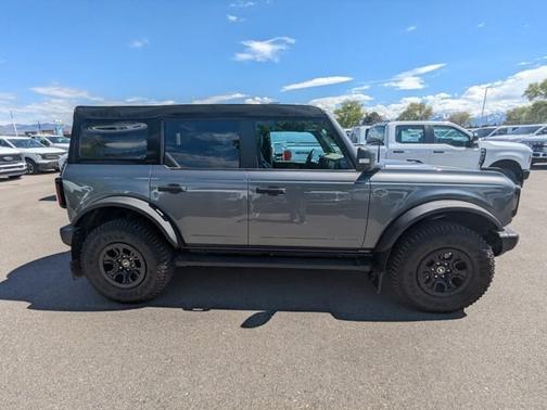 CARBONIZED GREY METALLIC 2023 Ford Bronco WILDTRAK