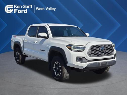 Ice Cap 2023 Toyota Tacoma SR
