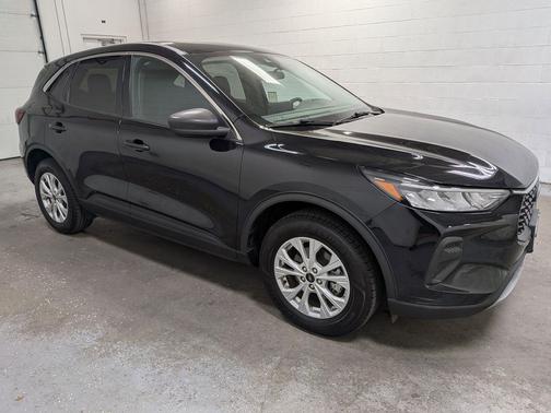 Black Metallic 2024 Ford Escape Active