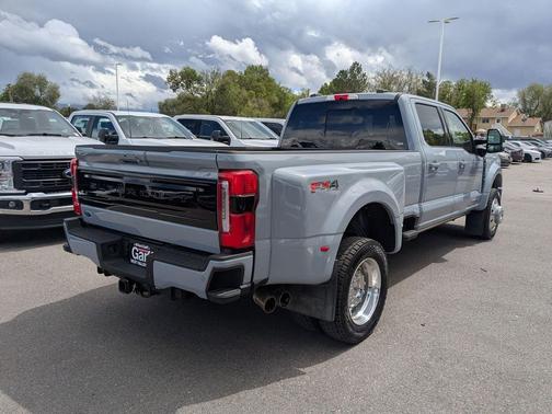 Glacier Gray Met Tri-Coat 2026 Ford F-450 Platinum
