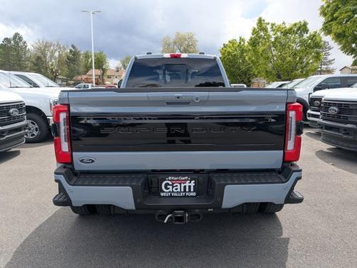 GLACIER GREY METALLIC 2026 Ford F-450 PLATINUM DRW
