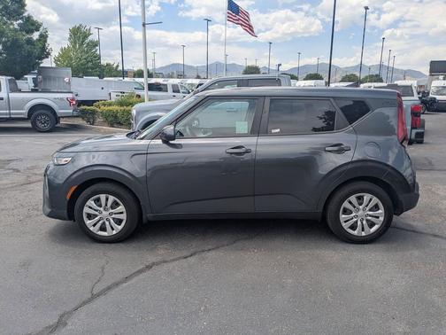 Gravity Gray 2021 Kia Soul LX
