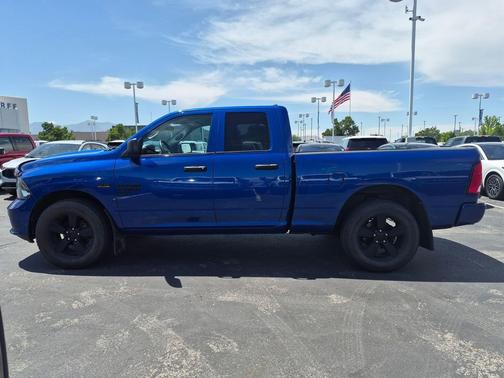 Blue Streak Pearlcoat 2019 RAM 1500 Express