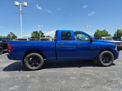 Blue Streak Pearlcoat 2019 RAM 1500 Express