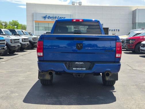 Blue Streak Pearlcoat 2019 RAM 1500 Express