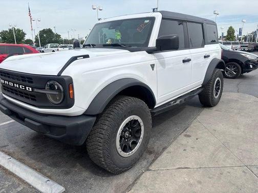 White 2023 Ford Bronco Base