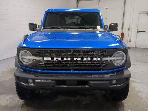 VELOCITY BLUE METALLIC 2021 Ford Bronco WILDTRAK