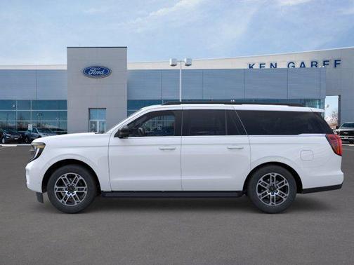 Oxford White 2026 Ford Expedition Max Active 4x4