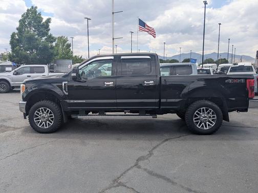 Black 2017 Ford F-250 Lariat