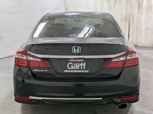 Black Sapphire Metallic 2017 Honda Accord LX