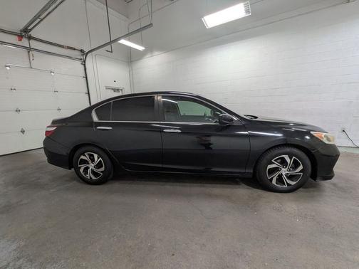 Black Sapphire Metallic 2017 Honda Accord LX