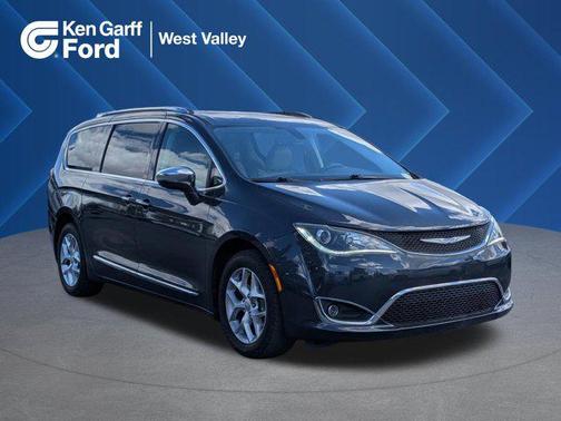Maximum Steel Metallic Clearcoat 2020 Chrysler Pacifica Limited