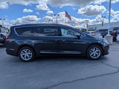 Maximum Steel Metallic Clearcoat 2020 Chrysler Pacifica Limited