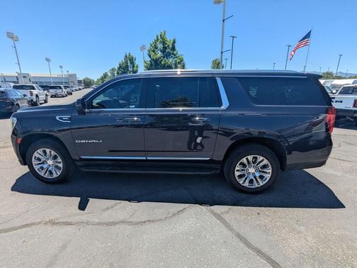 Titanium Rush Metallic 2023 GMC Yukon XL Denali