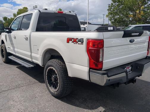 Oxford White 2021 Ford F-250 Lariat