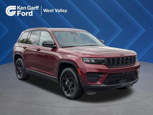 Velvet Red Pearlcoat 2025 Jeep Grand Cherokee Altitude