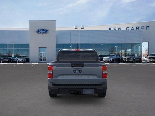 Azure Gray Metallic Tri-Coat 2026 Ford Maverick Lariat