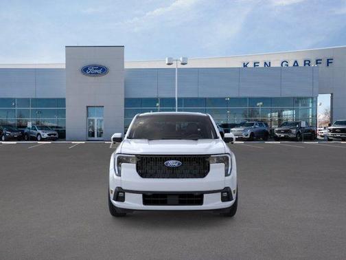 Space White Metallic 2026 Ford Maverick Lobo High