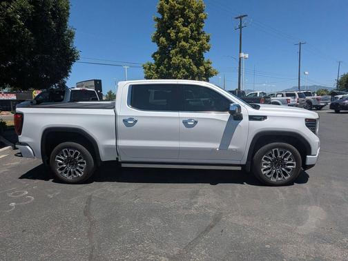 White Frost Tricoat 2024 GMC Sierra 1500 Denali Ultimate