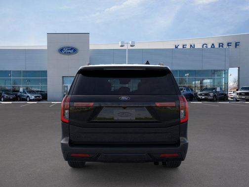 Agate Black Metallic 2026 Ford Expedition Max Platinum
