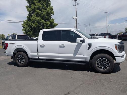 Oxford White 2023 Ford F-150 Lariat