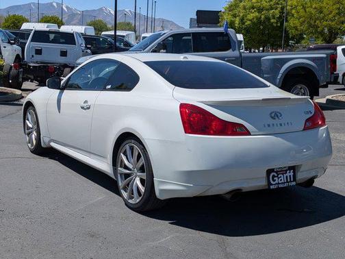 Ivory Pearl 2008 INFINITI G37 Journey