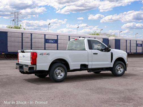 Oxford White 2027 Ford F-350 XL