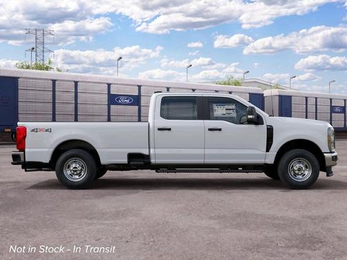 Oxford White 2027 Ford F-250 XL