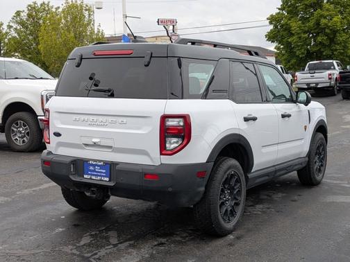 OXFORD WHITE 2025 Ford Bronco Sport BADLANDS