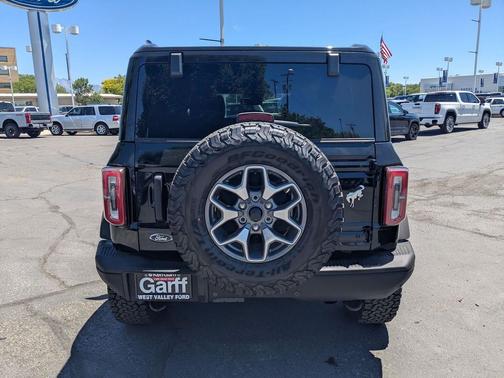 Shadow Black 2024 Ford Bronco Badlands