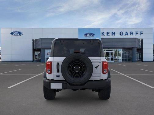Oxford White 2026 Ford Bronco Big Bend