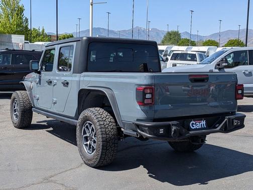 Anvil Clear Coat 2024 Jeep Gladiator Rubicon