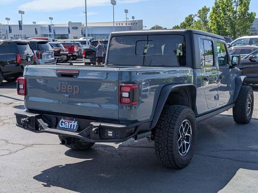 Anvil Clear Coat 2024 Jeep Gladiator Rubicon