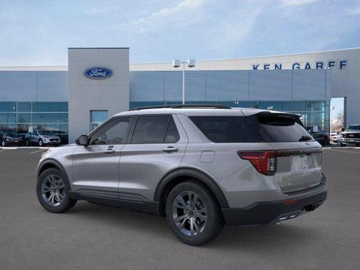 Carbonized Gray Metallic 2026 Ford Explorer Active