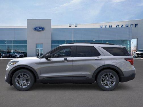 Carbonized Gray Metallic 2026 Ford Explorer Active