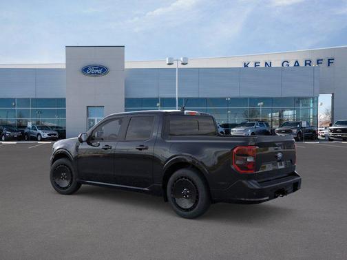 Shadow Black 2026 Ford Maverick Lobo High