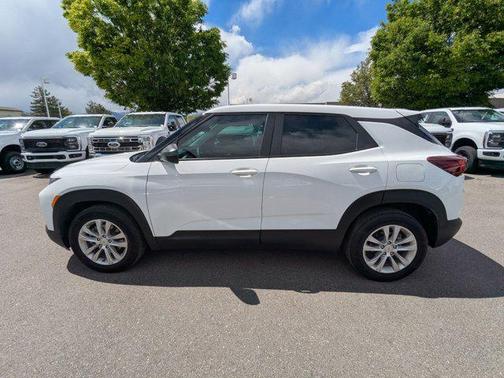 Summit White 2023 Chevrolet Trailblazer LS