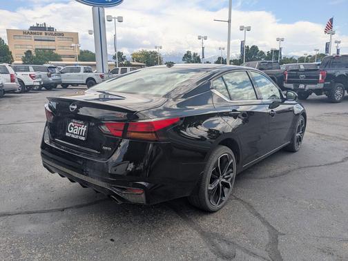 Super Black 2024 Nissan Altima 2.5 SR