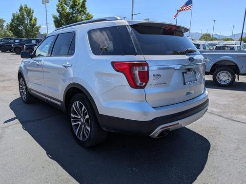 Ingot Silver 2017 Ford Explorer Platinum