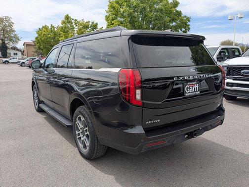 Dark Matter Gray Metallic 2025 Ford Expedition Max Active 4x4
