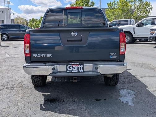 Arctic Blue Metallic 2017 Nissan Frontier SV
