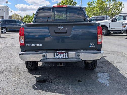 Arctic Blue Metallic 2017 Nissan Frontier SV