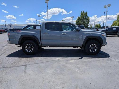 Cement 2020 Toyota Tacoma SR5