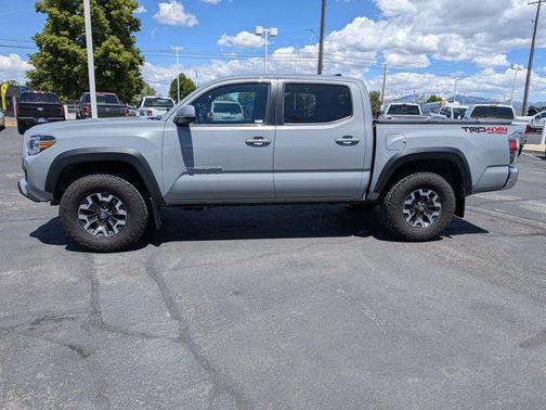 Cement 2020 Toyota Tacoma SR5